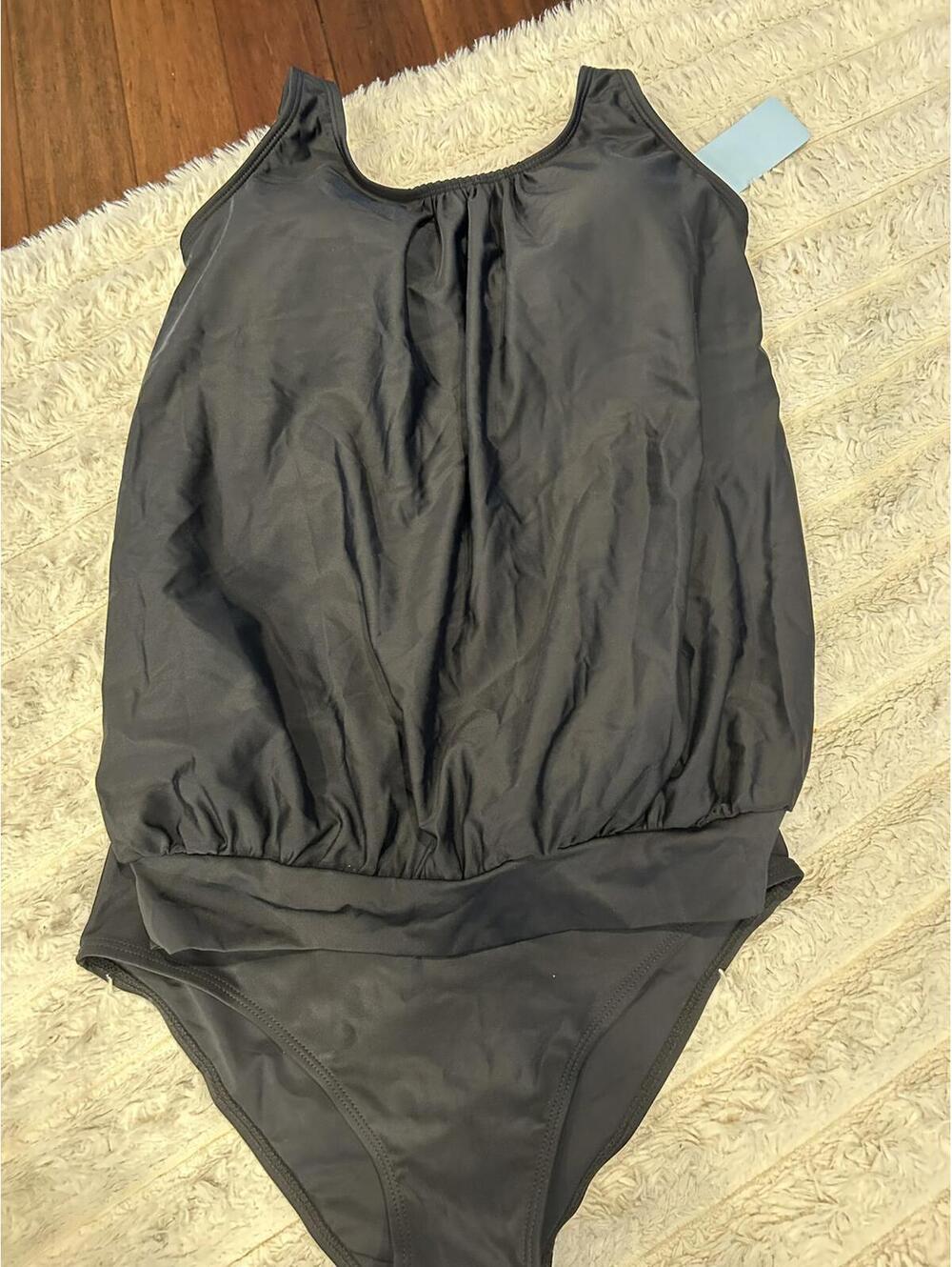 Black Two-Piece Tankini Swimsuit Set